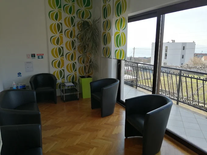 Stomatološka ordinacija Rijeka - Irena Lušičić, dr.med.dent. - fotografija 3