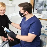 How to choose the right dentist in 2026